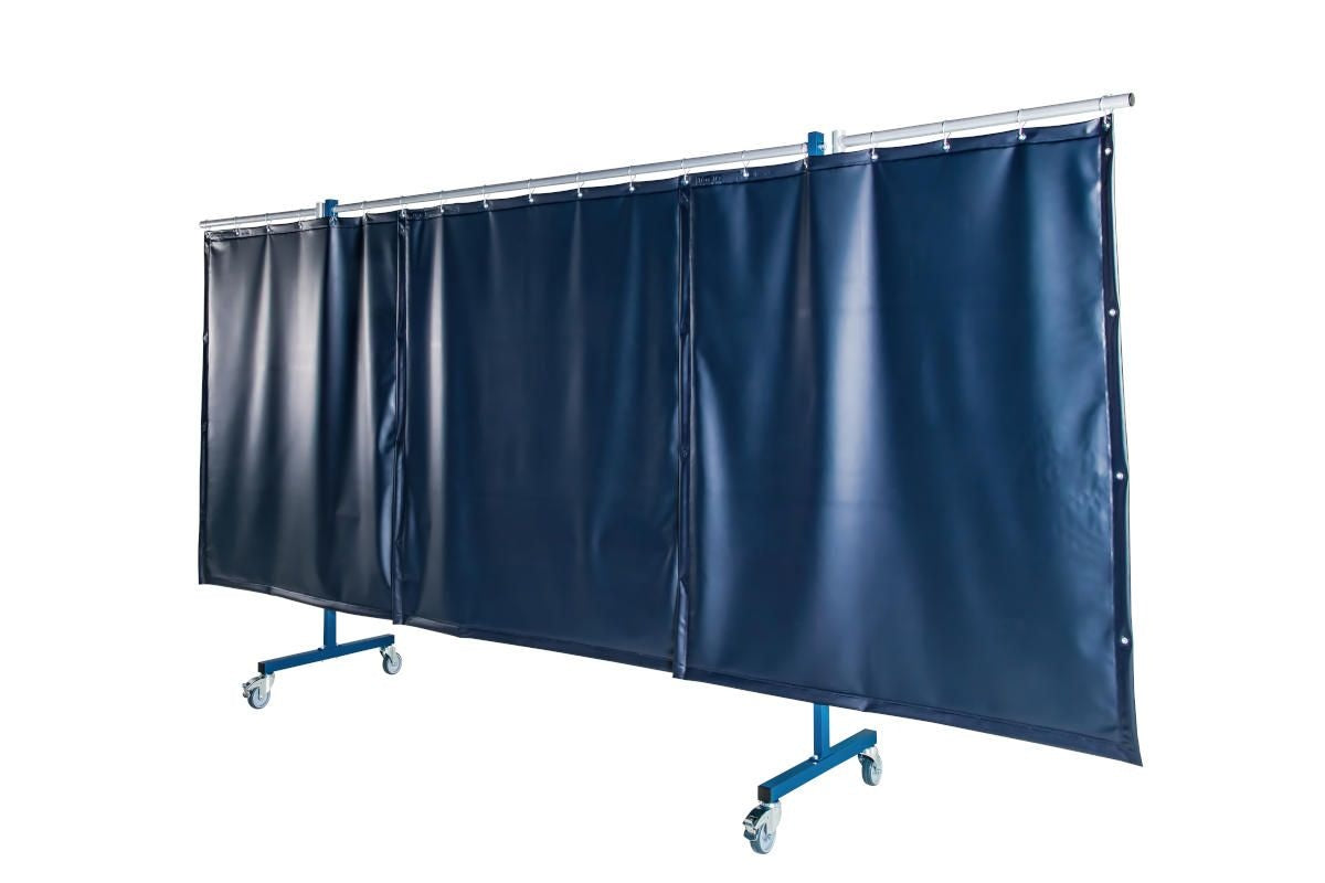 Ecran mobile d'atelier 3 VOLETS avec 3 rideaux suspendus épaisseur 0,4 mm - Vert Teinte 9 - DIN EN ISO 25980- hauteur 1950 mm x largeur 3700 mm -Monté sur 4 roulettes Ø 100 mm  dont 2 avec frein - [la pièce]
